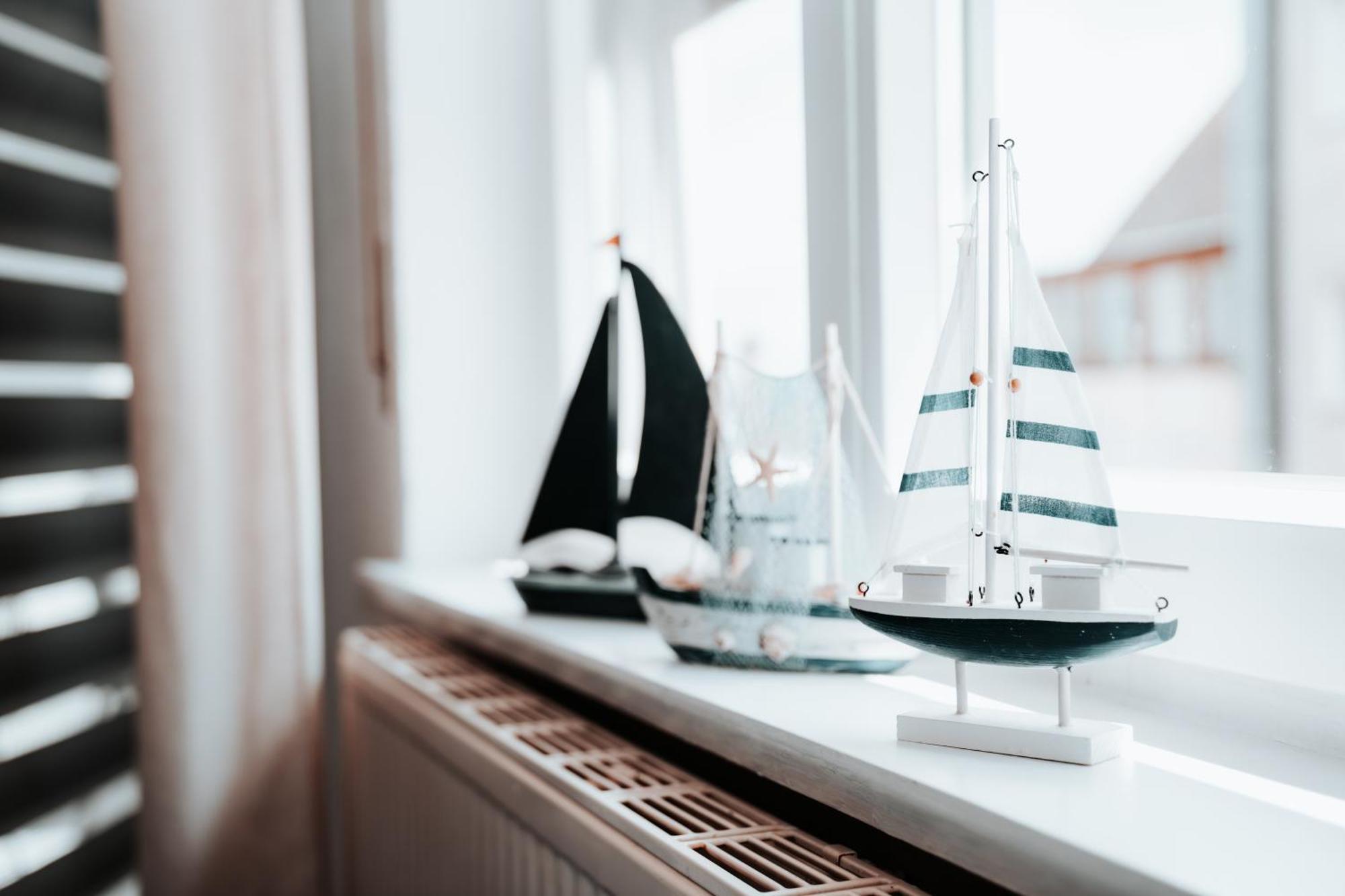 Ferienwohnung Ella - Direkt Am Bodensee Φριντρισχάφεν Εξωτερικό φωτογραφία